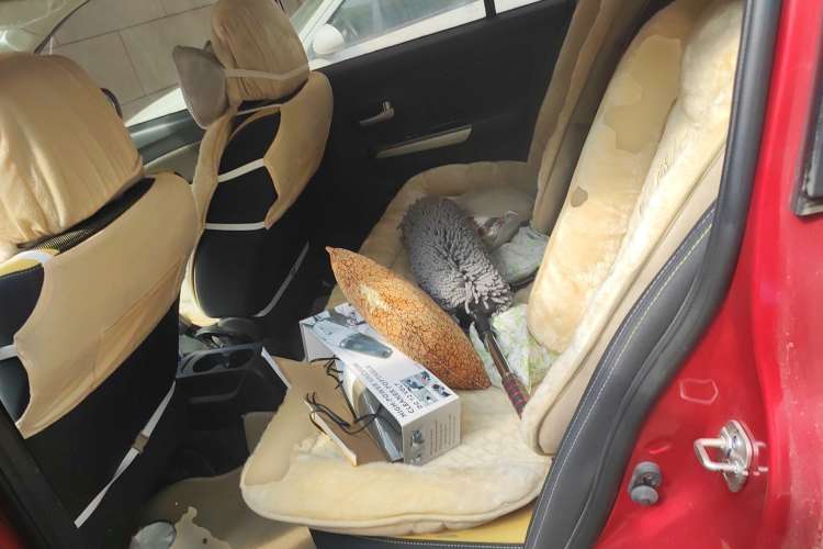 Used Venucia R50X 2013 1.6L Automatic Model
