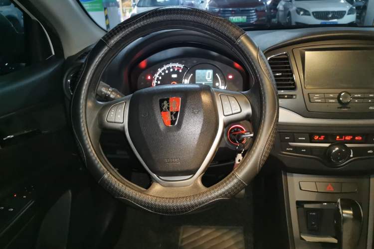 Used Roewe 350 2010 350C 1.5L Automatic Xunyi Edition
