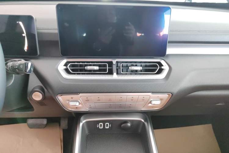 Used Haval H5 Classic 2023 2.0T Automatic All-Wheel Drive LinkedIn Gasoline
