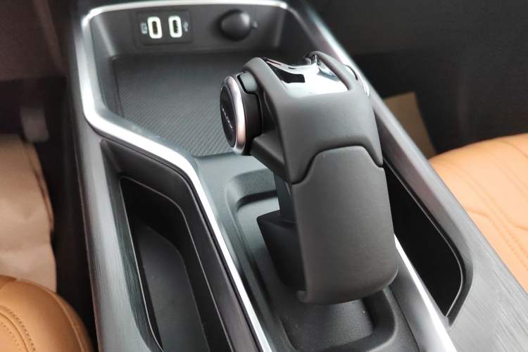 Used Haval H5 Classic 2023 2.0T Automatic All-Wheel Drive LinkedIn Gasoline
