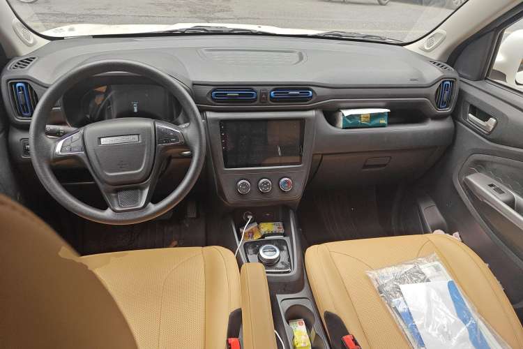 Used Dongfeng Fengon E380 2023 Standard Edition – Comfort Model 7 Seats