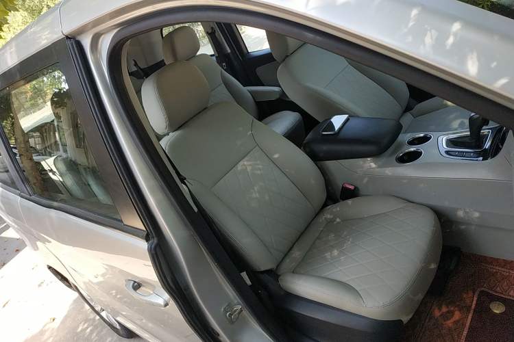 Used Huasong 7 2015 2.0T Automatic Comfort Model