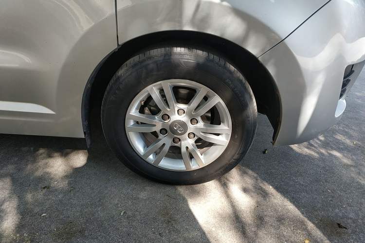 Used Huasong 7 2015 2.0T Automatic Comfort Model