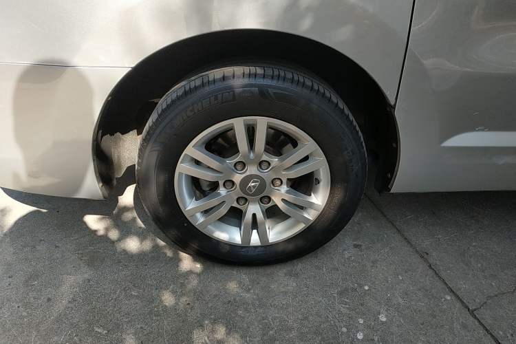 Used Huasong 7 2015 2.0T Automatic Comfort Model