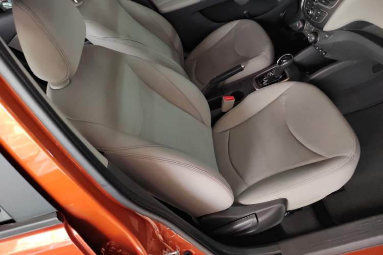 Used Chevrolet Sail 2015 Sail 3 1.5L AMT Happiness Sunroof Edition
