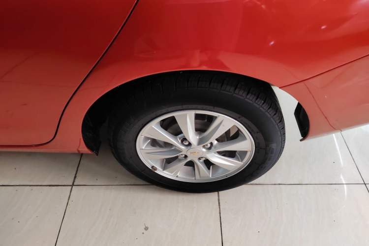 Used Chevrolet Sail 2015 Sail 3 1.5L AMT Happiness Sunroof Edition
