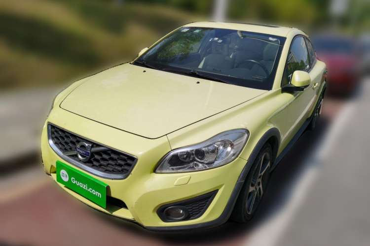 Used Volvo C30 2012 2.0L Aktiv Dynamic Package Edition