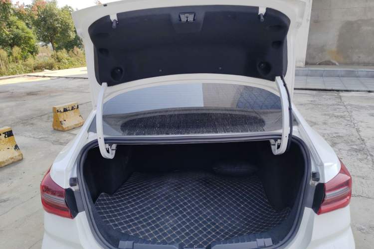 Used Ford Escort 2021 1.5L Automatic Diamond Edition
