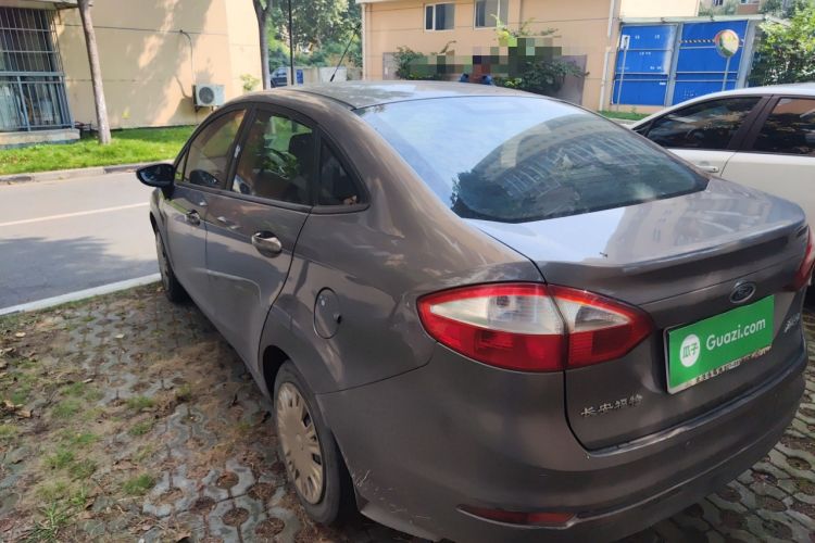 Used Ford Fiesta 2013 Sedan 1.5L Manual Fashion Edition