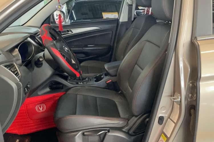 Used Changan CS75 2016 1.5T Manual FENGSHANG Model
