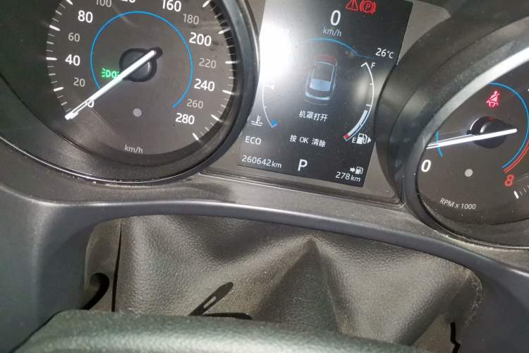 Used Jaguar F-PACE 2016 2.0T Two-Wheel Drive Urban Luxury Edition