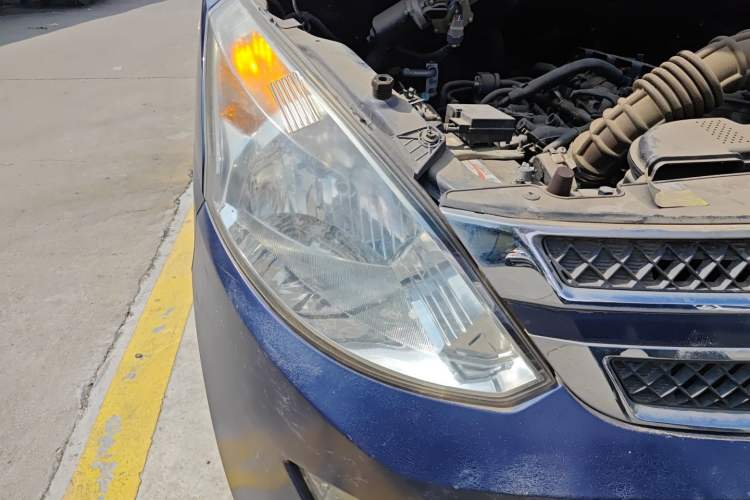 Used Wuling Rongguang V 2016 1.5L Standard Version
