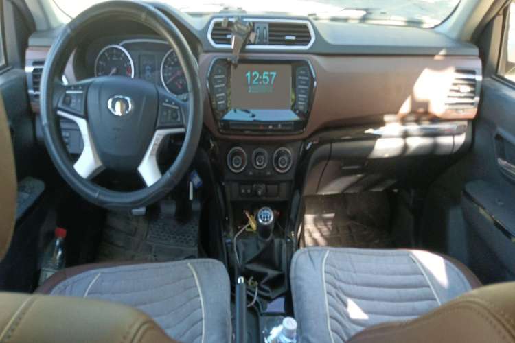 Used Great Wall Wingle 6 2017 2.4L Gasoline Two-Wheel Drive Elite Version 4G69