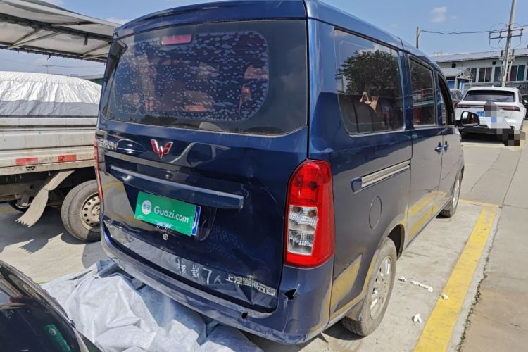 Used Wuling Rongguang V 2016 1.5L Standard Version
