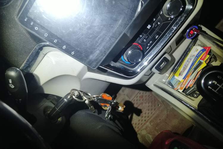 Used Jinbei New Hiace X30L 2018 1.5L Wealth Edition DLCG14