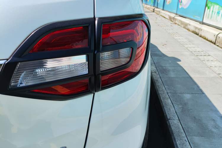 Used Ford Everest 2017 2.0T Gasoline Automatic 4x4 Luxury Edition 7 Seats
