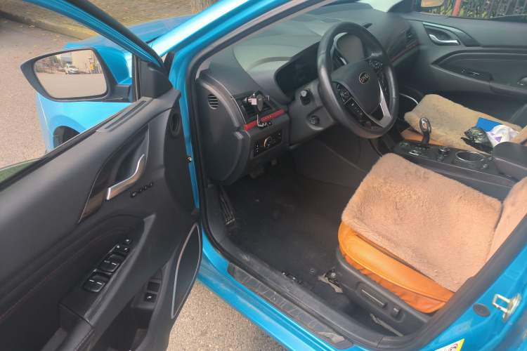 Used BYD Qin New Energy 2014 1.5T Flagship Model
