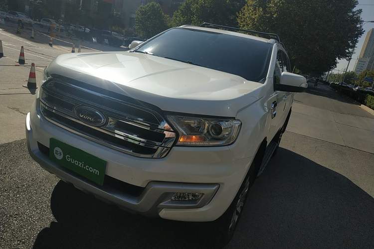 Used Ford Everest 2017 2.0T Gasoline Automatic 4x4 Luxury Edition 7 Seats