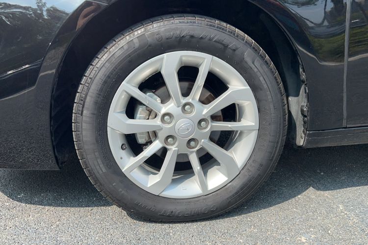 Used Soueast A5 Wing Dance 2019 1.5L Manual Luxury Edition China V Standard