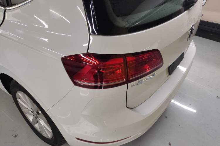 Used Volkswagen Golf Sportsvan 2019 280TSI Automatic Trendy Model China VI Standard
