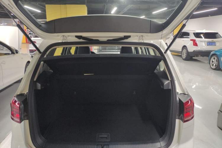 Used Volkswagen Golf Sportsvan 2019 280TSI Automatic Trendy Model China VI Standard
