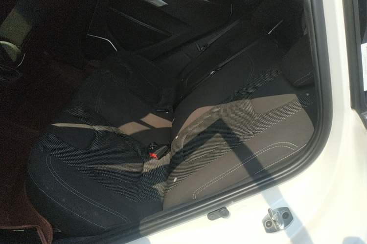 Used JAC Refine S2 2015 1.5L Manual Luxury Model