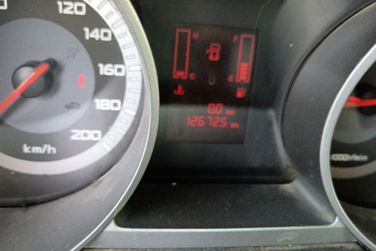 Used Land X8 2009 2.5T Diesel 4x4 Ultra-Luxury Version
