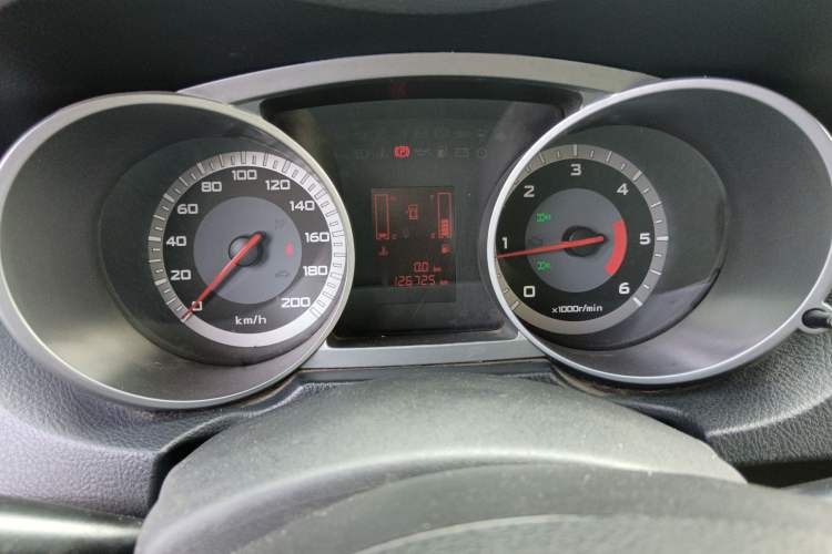 Used Land X8 2009 2.5T Diesel 4x4 Ultra-Luxury Version
