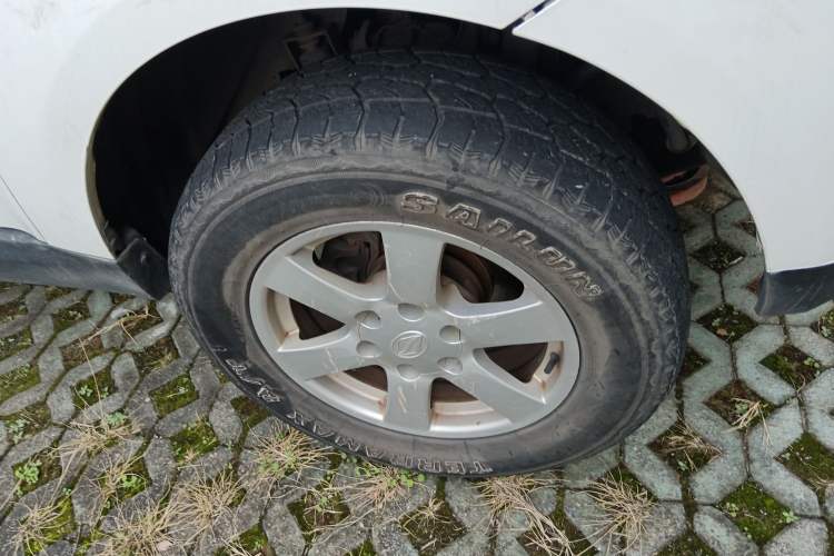 Used Land X8 2009 2.5T Diesel 4x4 Ultra-Luxury Version
