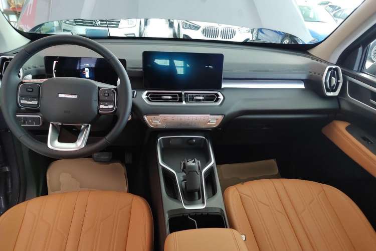 Used Haval H5 Classic 2023 2.0T Automatic All-Wheel Drive LinkedIn Gasoline
