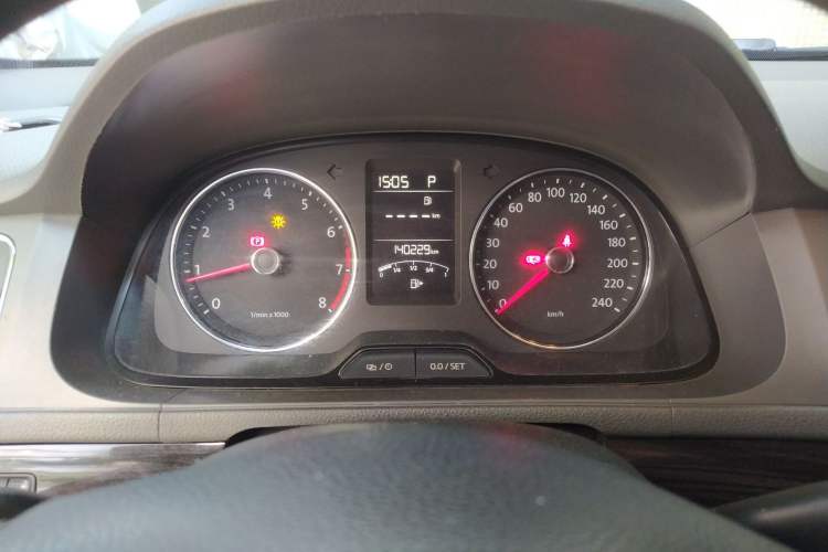 Used Volkswagen Gran Lavida 2013 1.6L Automatic Comfort Model
