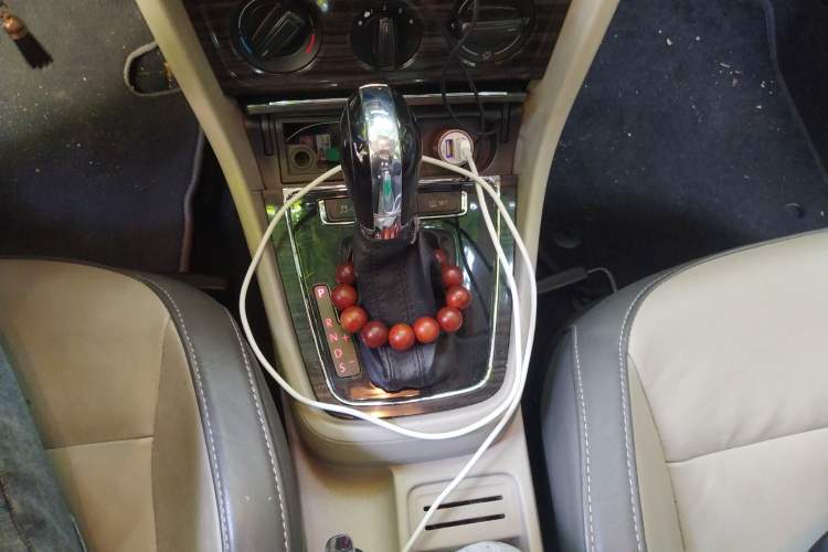 Used Volkswagen Gran Lavida 2013 1.6L Automatic Comfort Model
