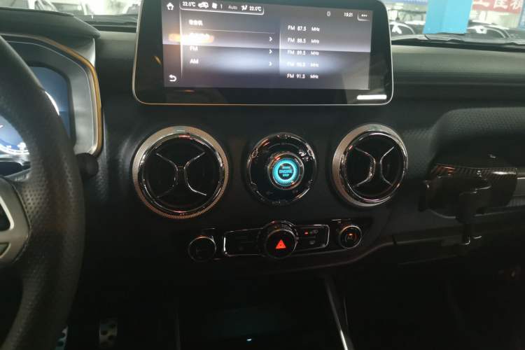 Used BAIC Off-Road BJ40 2021 2.3T Manual Four-Wheel Drive Blade Hero Edition Pioneer Version
