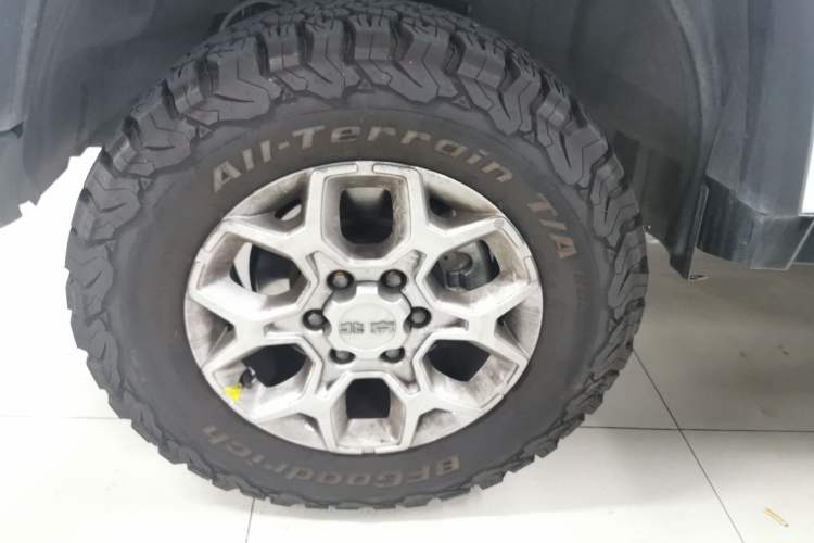 Used BAIC Off-Road BJ40 2021 2.3T Manual Four-Wheel Drive Blade Hero Edition Pioneer Version
