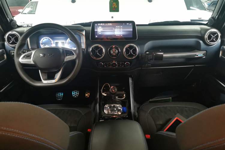 Used BAIC Off-Road BJ40 2021 2.3T Manual Four-Wheel Drive Blade Hero Edition Pioneer Version
