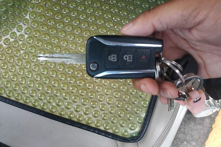 Used Venucia M50V 2017 1.6L XL CVT Luxury Edition