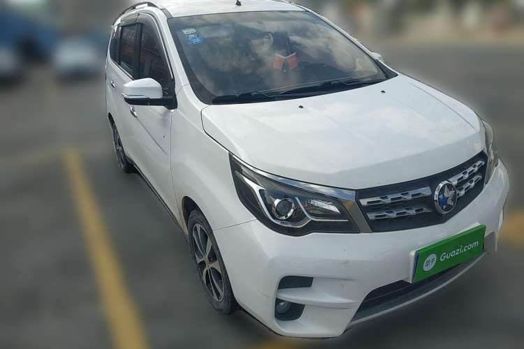 Used Venucia M50V 2017 1.6L XL CVT Luxury Edition