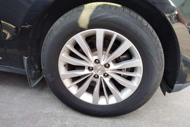 Used Zotye SR9 2017 2.0T Automatic Ultimate Edition