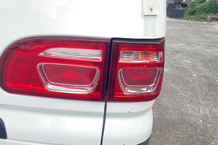 Used FORTHING Lingzhi 2019 V3 1.6L 2-Seat Standard Model China VI
