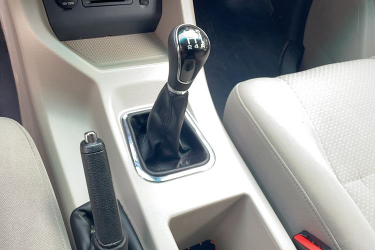 Used FORTHING Lingzhi 2019 V3 1.6L 2-Seat Standard Model China VI
