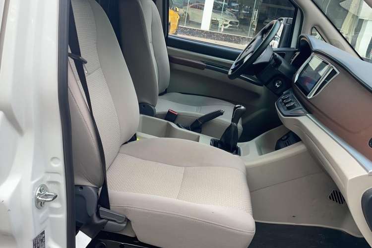 Used FORTHING Lingzhi 2019 V3 1.6L 2-Seat Standard Model China VI
