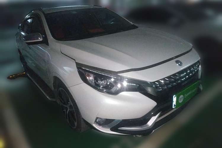 Used Venucia T90 2017 2.0L CVT Leading Edition