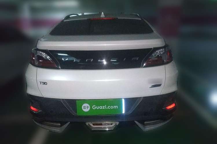 Used Venucia T90 2017 2.0L CVT Leading Edition