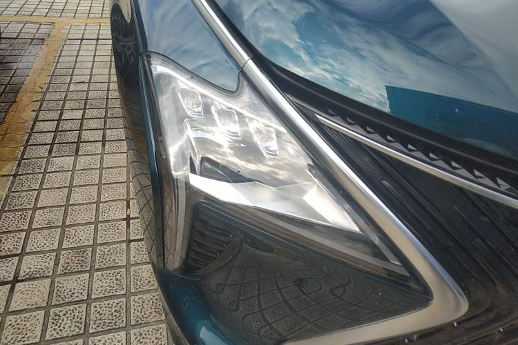 Used FORTHING Yacht 2022 1.5T DCT Chasing Wind Edition Right Front Headlight