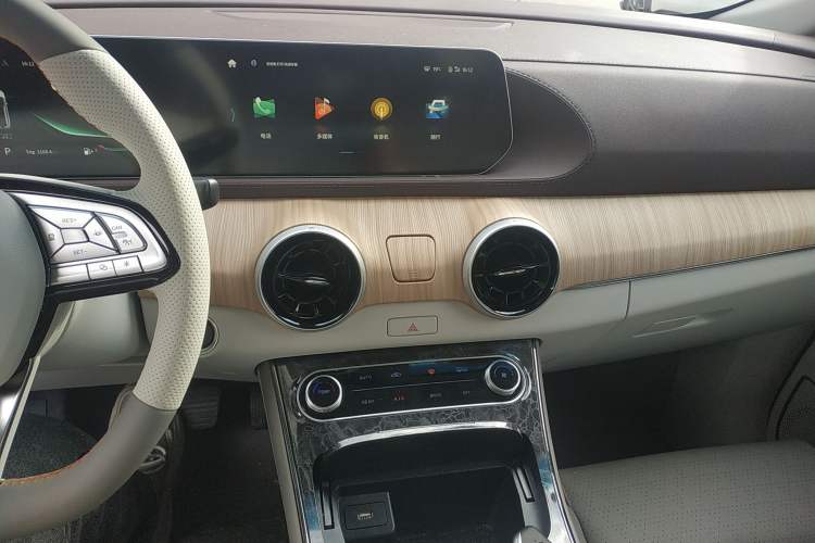 Used FORTHING Yacht 2022 1.5T DCT Chasing Wind Edition Audio And AC Panel