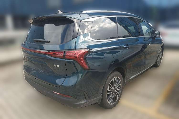 Used FORTHING Yacht 2022 1.5T DCT Chasing Wind Edition Rear Right 45 Deg