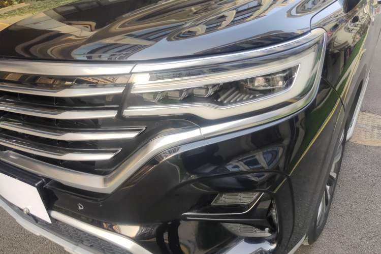 Used Roewe RX5 MAX 2019 300TGI Automatic Smart Cabin Luxury Edition