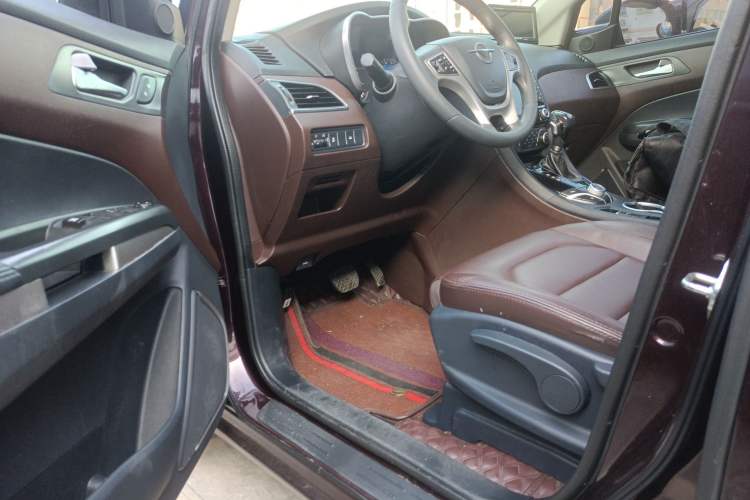 Used Haima V70 2016 1.5T Automatic Comfort & Enjoyment Version 7 Seats
