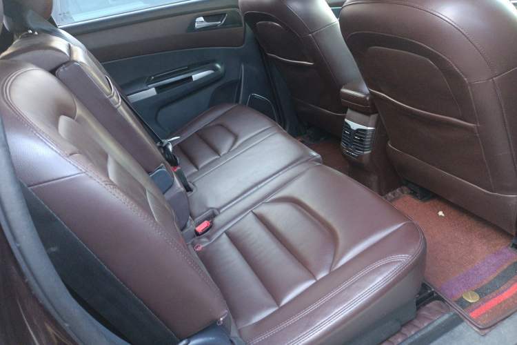 Used Haima V70 2016 1.5T Automatic Comfort & Enjoyment Version 7 Seats
