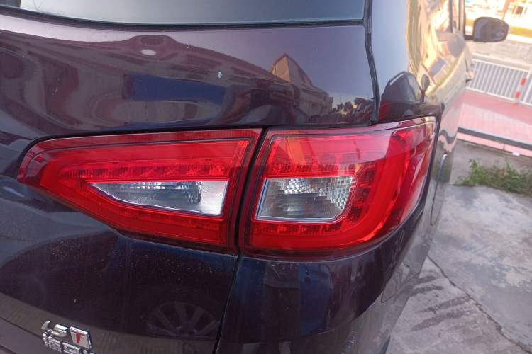 Used Haima V70 2016 1.5T Automatic Comfort & Enjoyment Version 7 Seats
